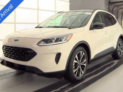 Used 2022 Ford Escape SE w/ SE Sport Appearance Package