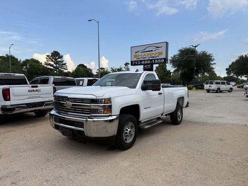 Used 2017 Chevrolet Silverado 2500 W/T w/ WT Convenience Package RWD image 3