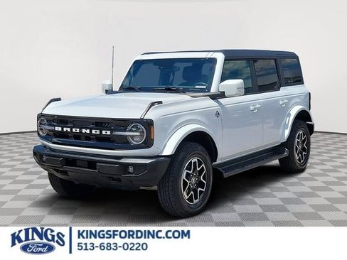 Certified 2025 Ford Bronco Outer Banks AWD/4WD image 1