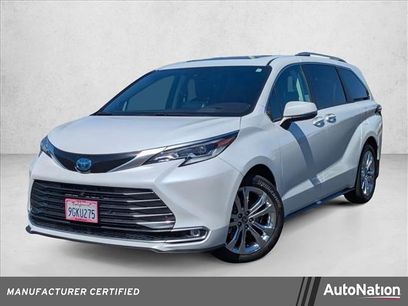 Certified 2023 Toyota Sienna Platinum