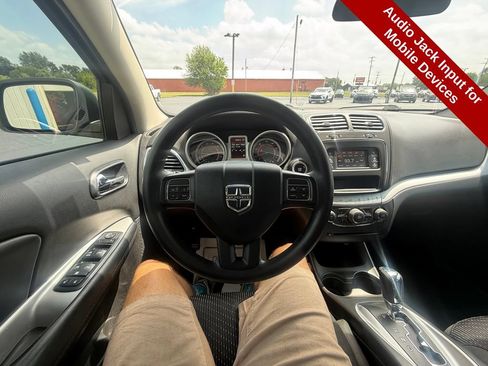 Used 2017 Dodge Journey SE FWD image 16