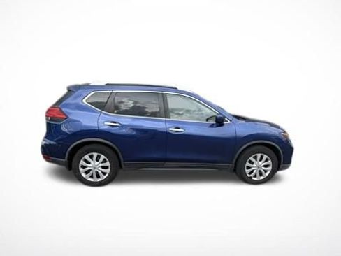 Used 2017 Nissan Rogue S w/ S Appearance Package FWD image 7