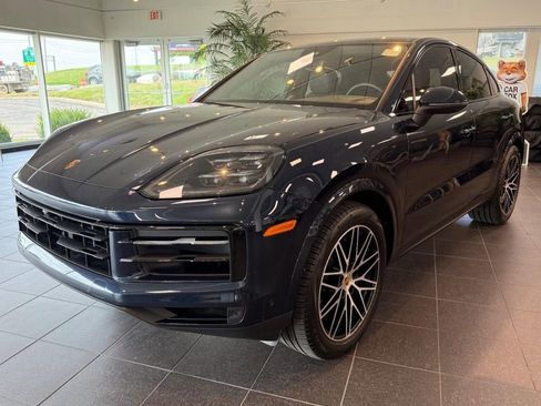 Used 2024 Porsche Cayenne Coupe image 7