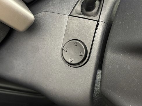 Used 2023 Ford Expedition Max XLT image 22