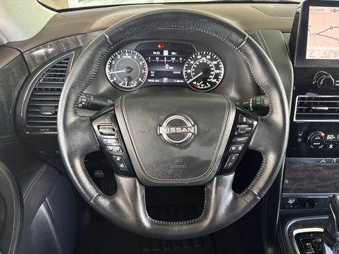 Used 2022 Nissan Armada Platinum w/ Captain's Chairs Package RWD image 36