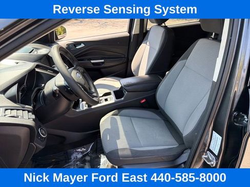 Used 2017 Ford Escape SE w/ Equipment Group 201A FWD image 28