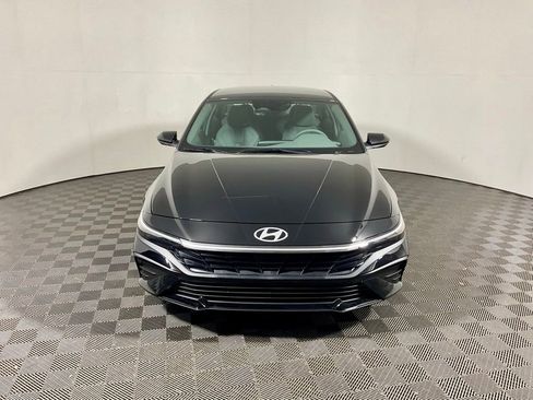 New 2026 Hyundai Elantra SE FWD image 5