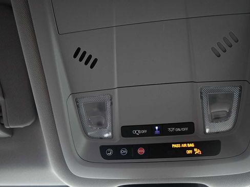 Used 2023 Chevrolet Equinox LS w/ LS Convenience Package AWD/4WD image 20