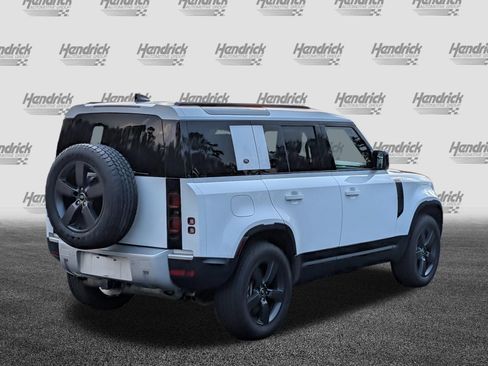 Used 2024 Land Rover Defender 110 S AWD/4WD image 10