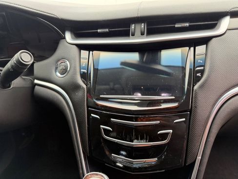 Used 2014 Cadillac XTS Luxury image 30