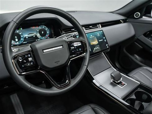 Used 2026 Land Rover Range Rover Evoque S AWD/4WD image 16