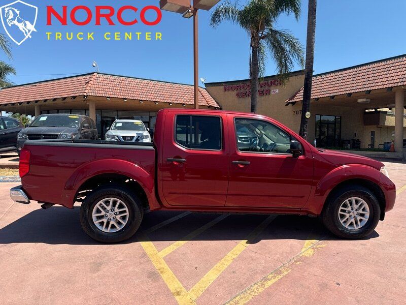 Used 2017 Nissan Frontier SV RWD image 1