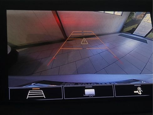 Used 2021 Buick Enclave Essence w/ Sport Touring Edition image 20