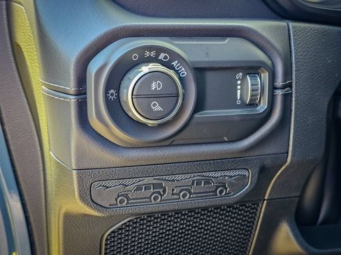 New 2026 Jeep Gladiator Sport AWD/4WD image 13