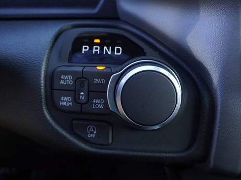 New 2026 RAM 1500 4x4 Crew Cab image 20