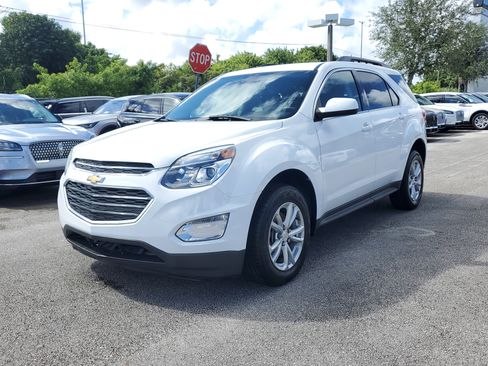 Used 2016 Chevrolet Equinox LT w/ Convenience Package image 3