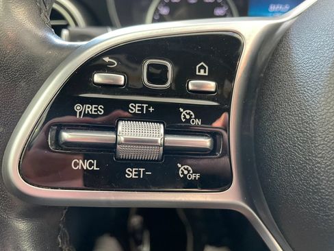 Used 2019 Mercedes-Benz C 300 4MATIC Sedan image 11