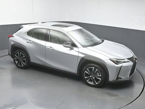 Used 2020 Lexus UX 200 w/ Premium Package FWD image 41