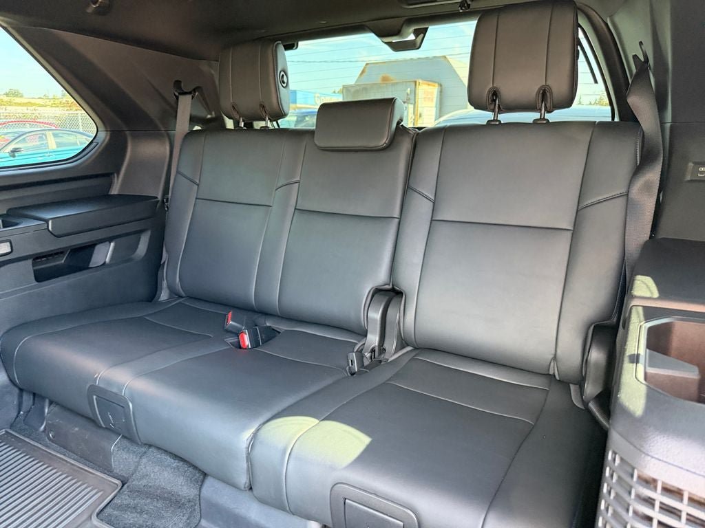 Used 2025 Toyota Sequoia Platinum AWD/4WD image 33