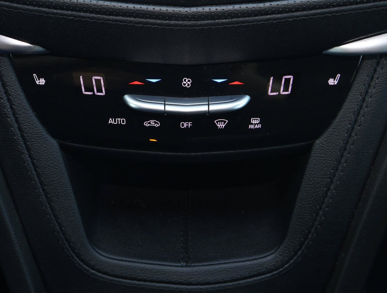 Used 2024 Cadillac XT5 Luxury w/ LPO, Floor Liner Package FWD image 27