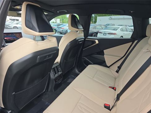 Used 2025 BMW X3 xDrive30i image 12