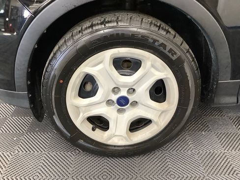 Used 2018 Ford Escape S FWD image 3