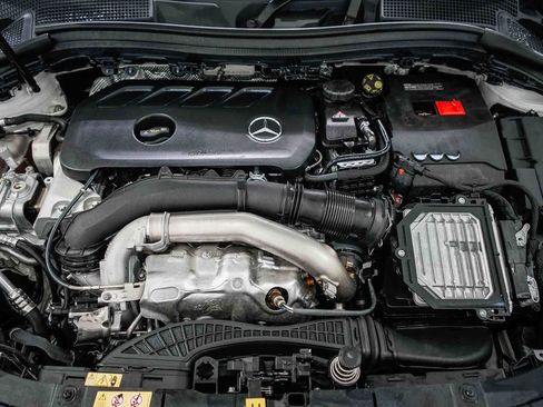 Used 2024 Mercedes-Benz GLA 250 image 27