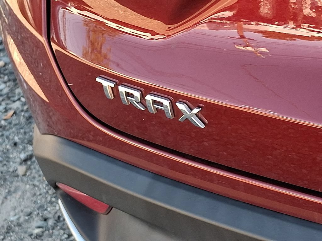 Certified 2024 Chevrolet Trax LT FWD image 29