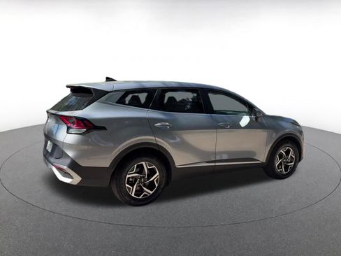 Used 2025 Kia Sportage LX FWD image 17