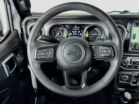 Used 2023 Jeep Wrangler Unlimited w/ Cold Weather Group AWD/4WD image 23