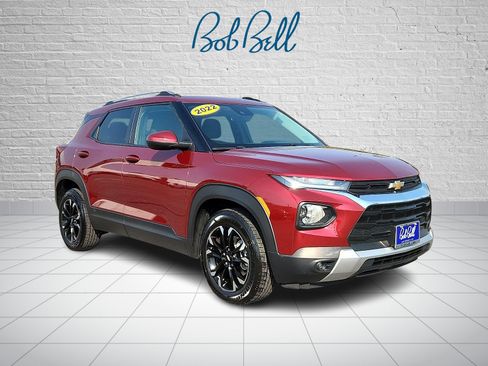 Certified 2022 Chevrolet TrailBlazer LT FWD image 1