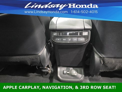 Used 2021 Toyota Highlander Platinum image 9