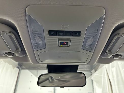 Used 2025 Toyota RAV4 XLE image 40