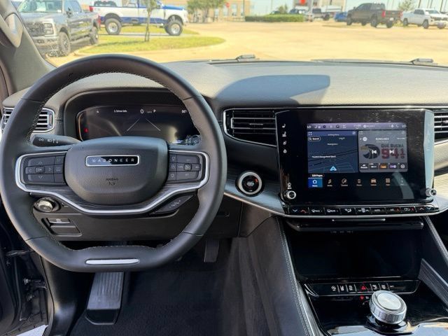 Used 2024 Jeep Wagoneer L Series II w/ Flexible Seating Group RWD image 14