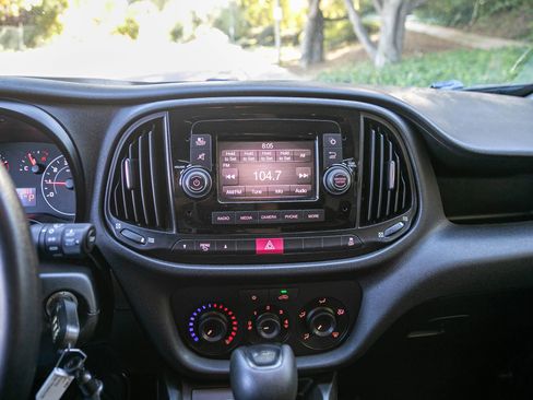 Used 2021 RAM ProMaster City Tradesman image 25