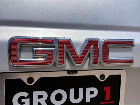 Used 2019 GMC Yukon XL SLT w/ Open Road Package AWD/4WD image 31