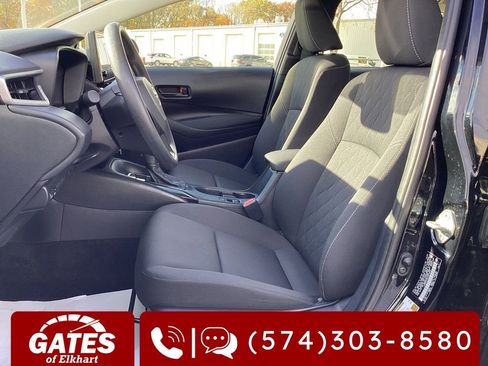 Used 2025 Toyota Corolla LE image 11