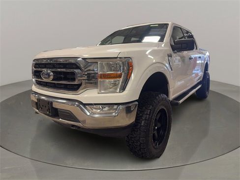 Used 2023 Ford F150 XLT w/ Equipment Group 301A Mid image 4