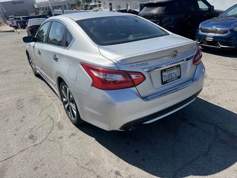 Used 2016 Nissan Altima 2.5 SR image 6
