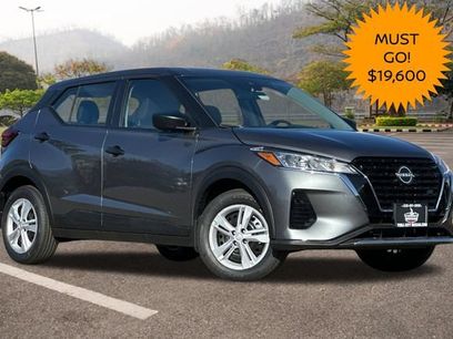 Certified 2025 Nissan Kicks Play S