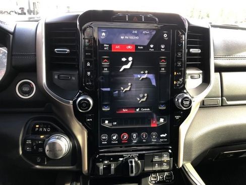 Certified 2021 RAM 1500 Laramie image 30