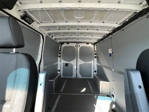 New 2025 Mercedes-Benz Sprinter 2500 image 30