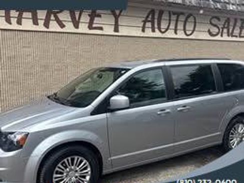 Used 2018 Dodge Grand Caravan GT FWD image 1