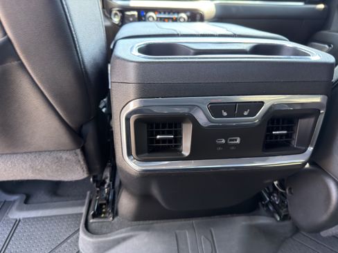 Used 2024 Chevrolet Silverado 1500 High Country w/ High Country Premium Package AWD/4WD image 26