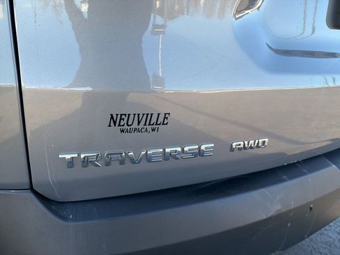 Used 2018 Chevrolet Traverse LT image 28