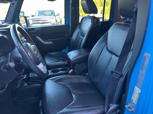 Used 2017 Jeep Wrangler Unlimited Sahara w/ Quick Order Package 24E Chief AWD/4WD image 67