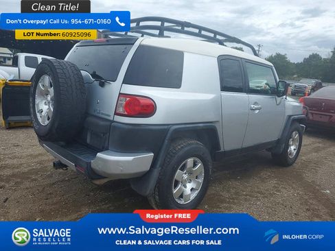 Used 2008 Toyota FJ Cruiser 2WD w/ Convenience Pkg image 4