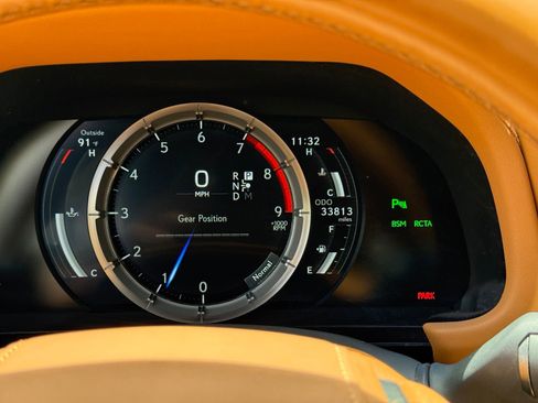 Used 2021 Lexus LC 500 Convertible w/ Touring Package RWD image 25