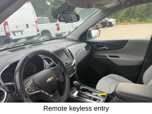 Used 2021 Chevrolet Equinox LS w/ LS Convenience Package AWD/4WD image 18