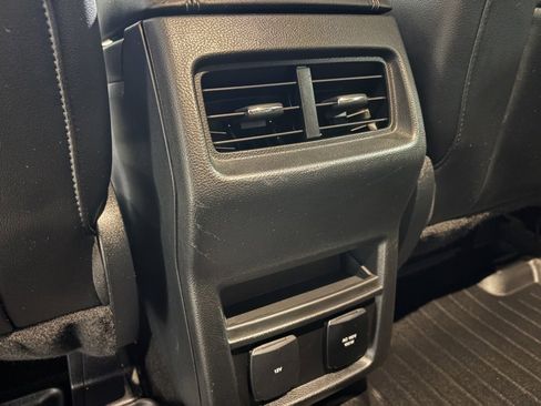 Used 2020 Ford Edge Titanium w/ Class II Trailer Tow Package image 23